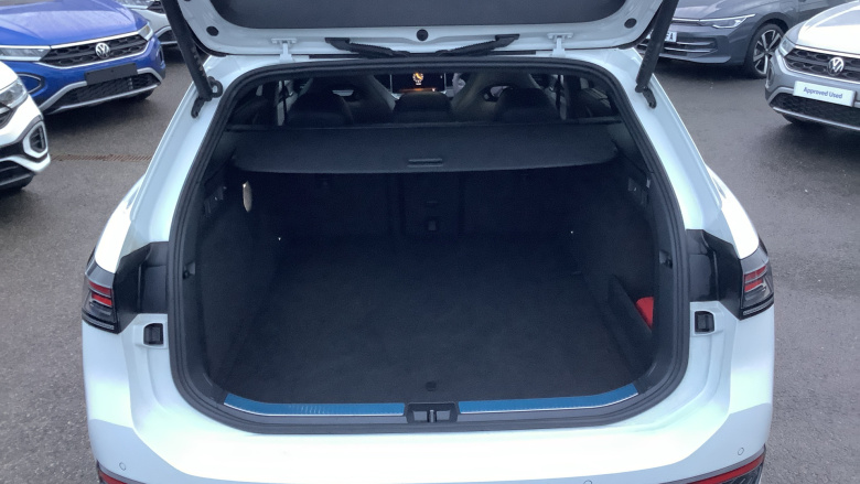 Volkswagen Passat 1.5 TSI eHybrid R-Line 5dr DSG Estate